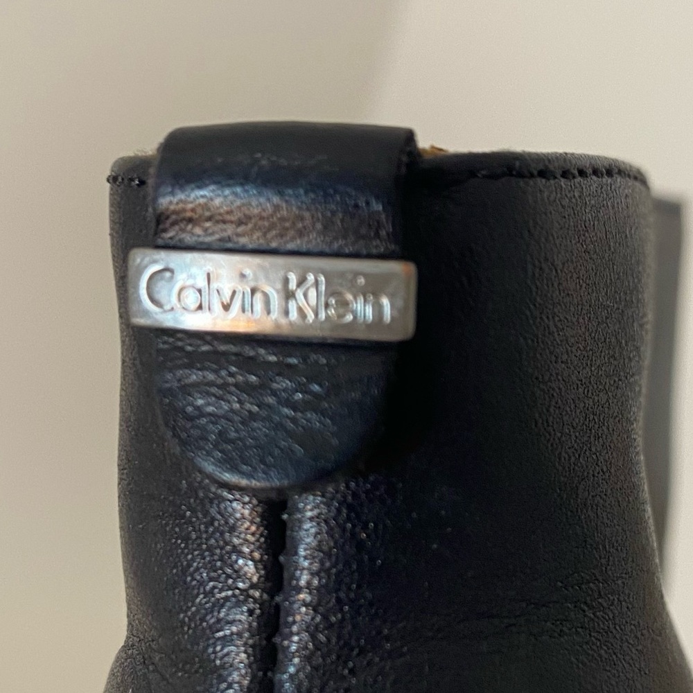CALVIN KLEIN Savana Limited Edition Mirror Heel Black Leather Booties Sz 9 *Flaw - Picture 6 of 14